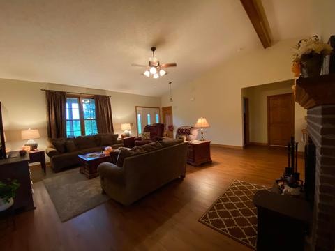 26195 Shoemaker Rd, Circleville, OH 43113 photo 5