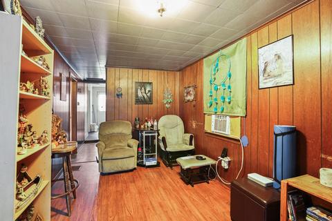 451 Watt St, Circleville, OH 43113 photo 4