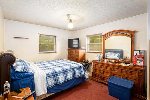 3900 Beechton Rd, Columbus, OH 43232 photo 13
