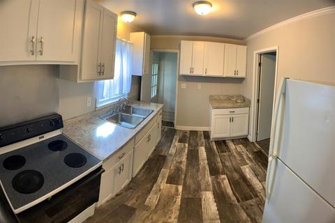 580 N Pickaway St, Circleville, OH 43113 photo 5