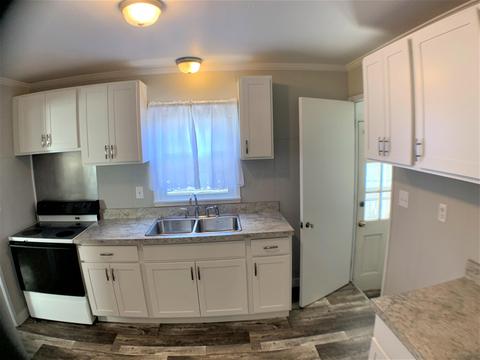 580 N Pickaway St, Circleville, OH 43113 photo 8
