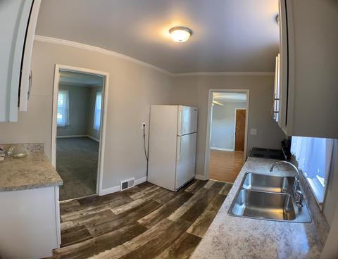 580 N Pickaway St, Circleville, OH 43113 photo 6