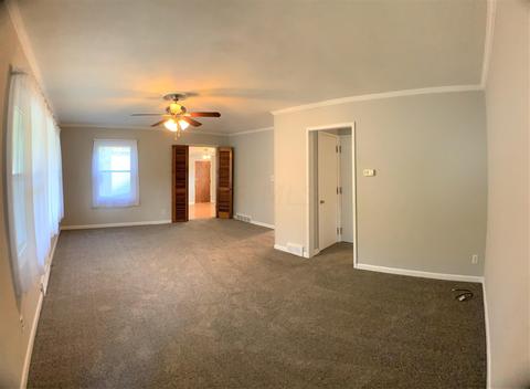 580 N Pickaway St, Circleville, OH 43113 photo 4