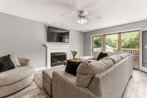 944 Greenlea Dr, Marion, OH 43302 photo 11