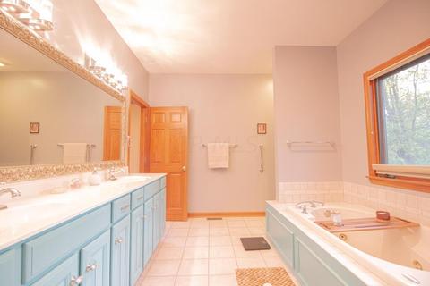 8717 Springflower Dr NW, Pickerington, OH 43147 photo 33