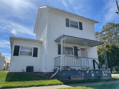 201 E High St, Circleville, OH 43113 photo 1