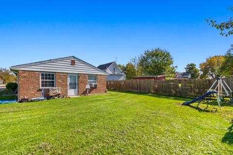 327 Keefer St, Willard, OH 44890 photo 6