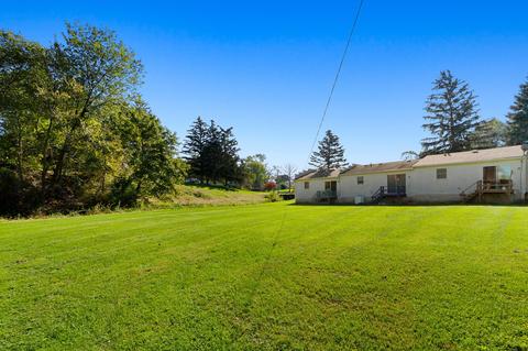 544 W Emerald St, Willard, OH 44890 photo 6