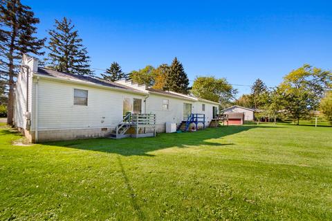 544 W Emerald St, Willard, OH 44890 photo 5
