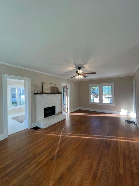 832 E Church St, Marion, OH 43302 photo 2