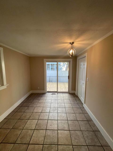832 E Church St, Marion, OH 43302 photo 7