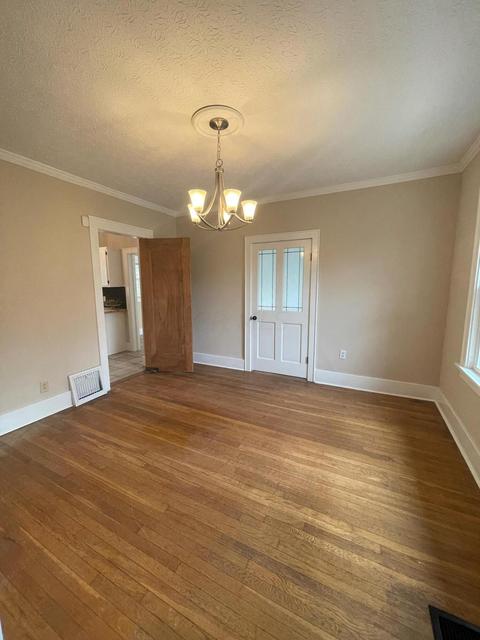 832 E Church St, Marion, OH 43302 photo 8