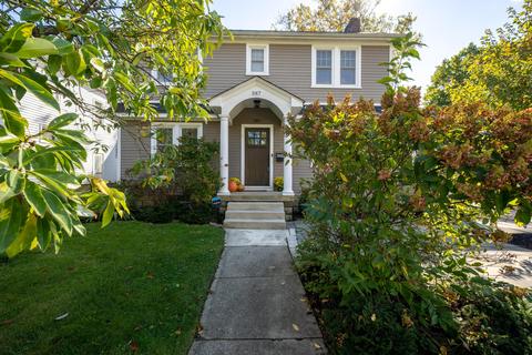 387 E Torrence Rd, Columbus, OH 43214 photo 2