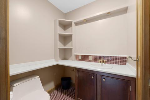 176 Walhalla Rd, Columbus, OH 43202 photo 19