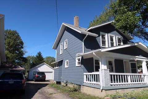 211 N Burnett Rd, Springfield, OH 45503 photo 2