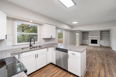 5474 Sumac Loop E, Columbus, OH 43229 photo 16