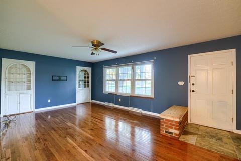 992 Circle Dr, Circleville, OH 43113 photo 7
