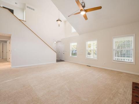 102 Beech Ct, Delaware, OH 43015 photo 3