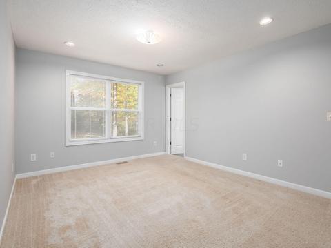 102 Beech Ct, Delaware, OH 43015 photo 12