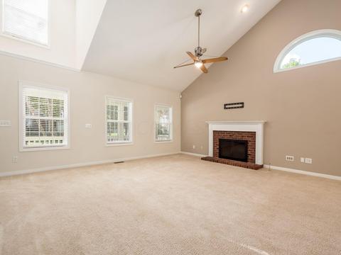 102 Beech Ct, Delaware, OH 43015 photo 4