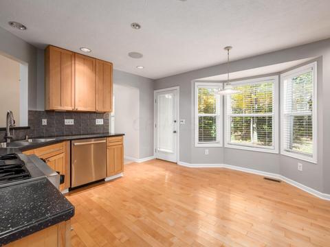 102 Beech Ct, Delaware, OH 43015 photo 9
