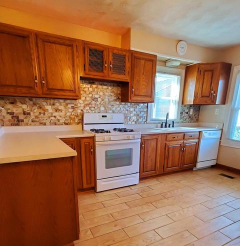 121 N 9th St, Hebron, OH 43025 photo 6