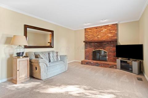 7706 Strathmoore Rd, Dublin, OH 43016 photo 7
