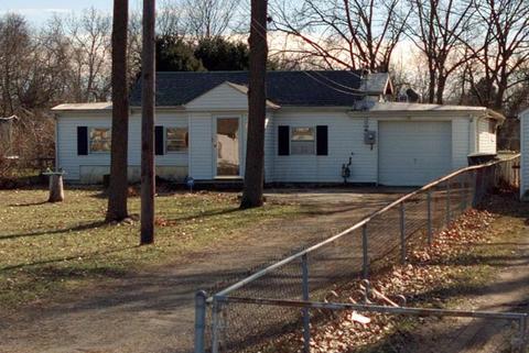 1105 Rumsey Rd, Columbus, OH 43207 photo 1