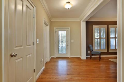 84 Walhalla Rd, Columbus, OH 43202 photo 5