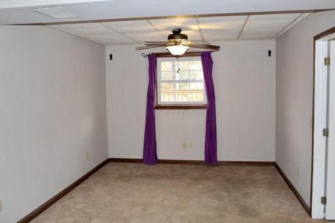 692 N Walnut St, Logan, OH 43138 photo 13