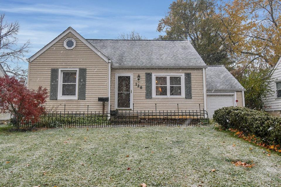 128 W Stanton Ave, Worthington, OH 43085 28 Photos MLS 221045041 Movoto