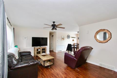 875 Nancy Dr, Marion, OH 43302 photo 4