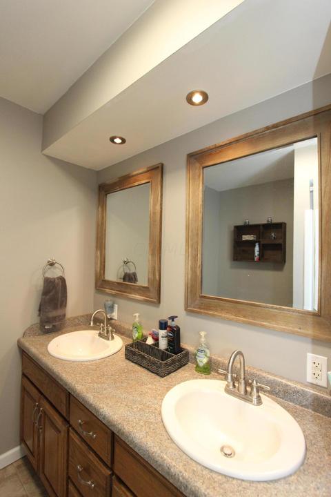 875 Nancy Dr, Marion, OH 43302 photo 24