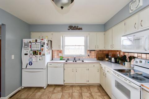 875 Nancy Dr, Marion, OH 43302 photo 12