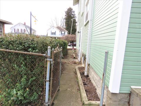 574 E Main St, Newark, OH 43055 photo 7