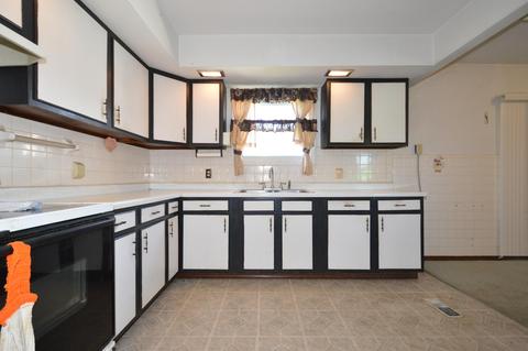 3450 E Pitchin Rd, Springfield, OH 45502 photo 3