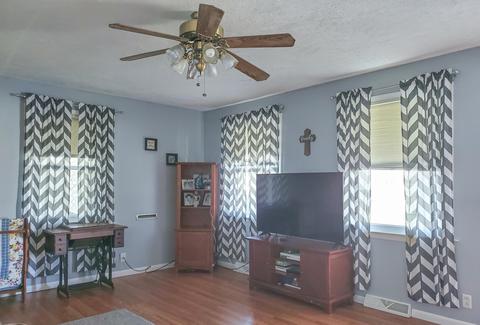 33 Cross St, Jackson, OH 45640 photo 3