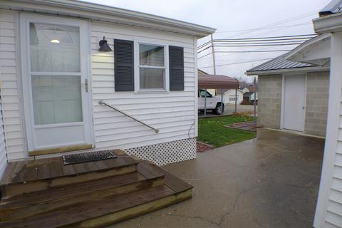 1297 3rd St, Logan, OH 43138 photo 6