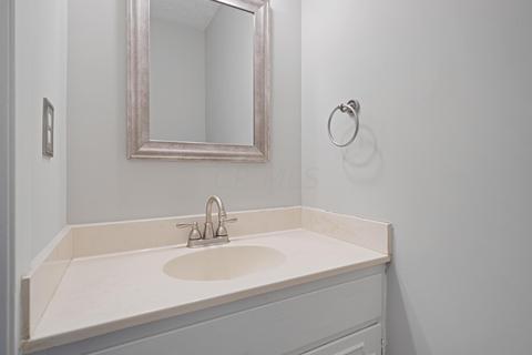 3717 Carnforth Dr, Columbus, OH 43221 photo 19
