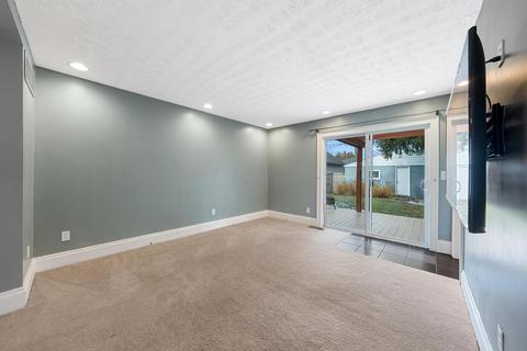 296 E Kossuth St, Columbus, OH 43206 photo 20