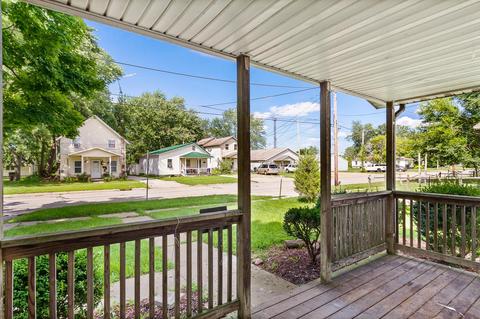619 Pleasant St, Willard, OH 44890 photo 4