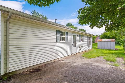 619 Pleasant St, Willard, OH 44890 photo 5