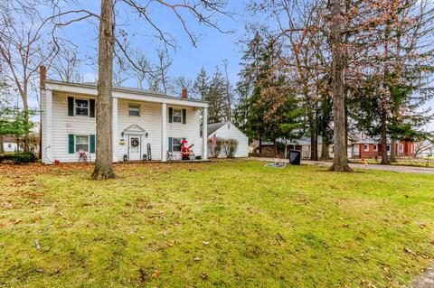 222 E Howard St, Willard, OH 44890 photo 2