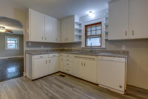 1015 Beacon St, Springfield, OH 45505 photo 16