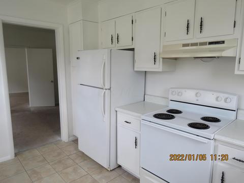 593 E Main St, Logan, OH 43138 photo 7