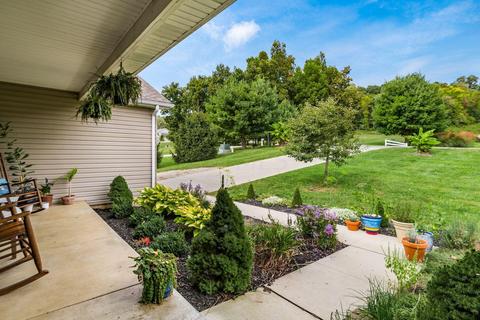 545 Eric Dr, Newark, OH 43055 photo 4