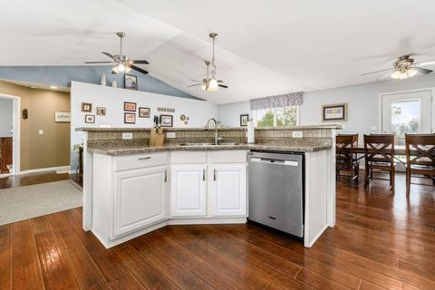 545 Eric Dr, Newark, OH 43055 photo 14
