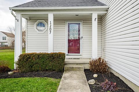 1207 Payne Loop, Blacklick, OH 43004 photo 2