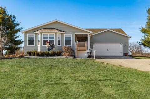 2075 Kingston Pike, Circleville, OH 43113 photo 1