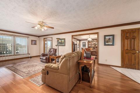 2075 Kingston Pike, Circleville, OH 43113 photo 8